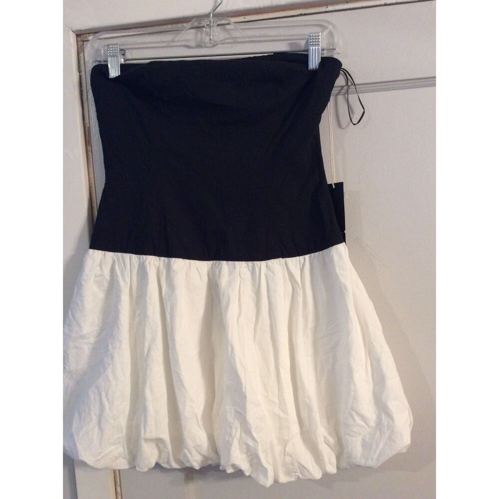 New NWT Colorblock Strapless Bubble Hem Mini Dress Tillys Small